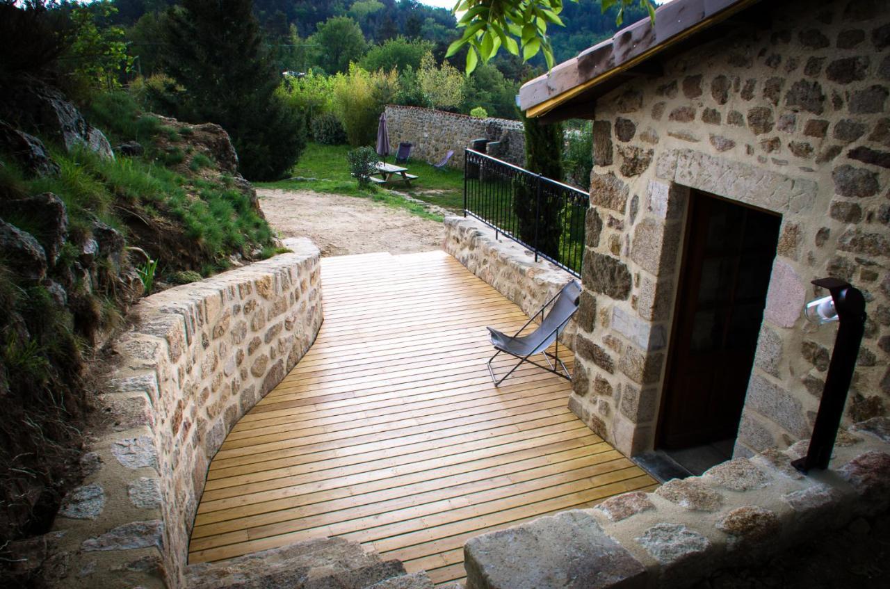 Le Petit Rias Gite Soleil Saint Maurice en Chalencon Kültér fotó