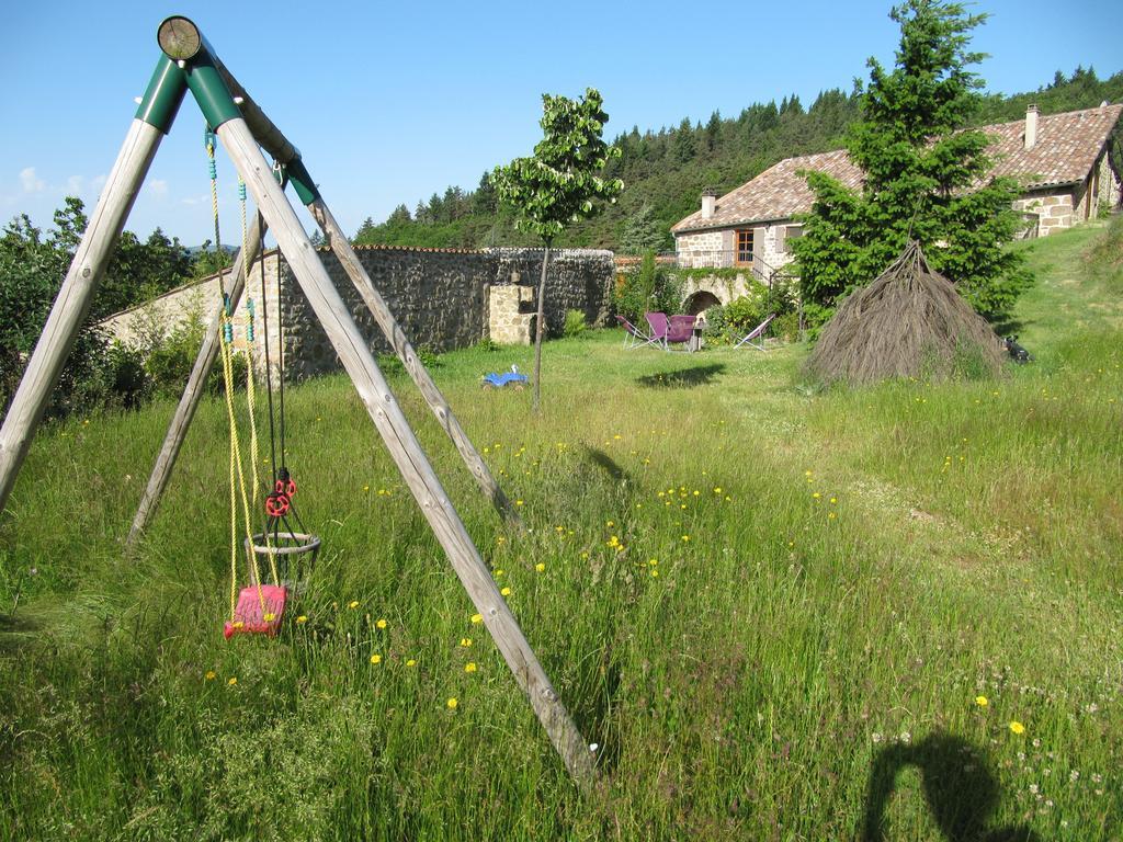 Le Petit Rias Gite Soleil Saint Maurice en Chalencon Kültér fotó