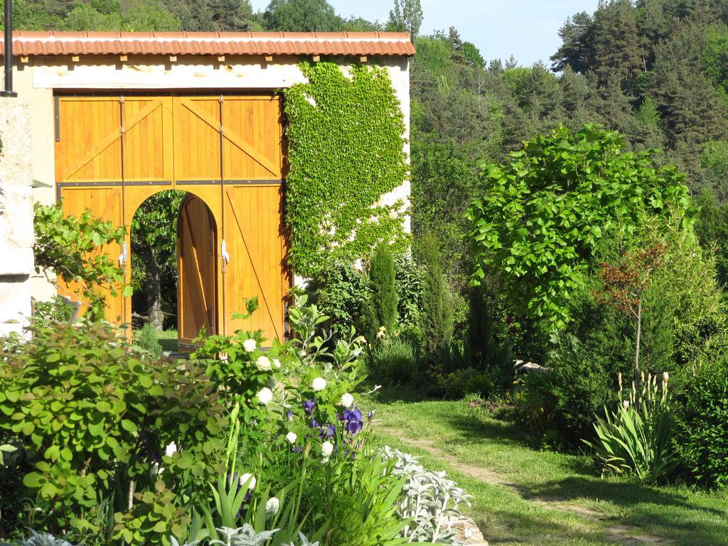 Le Petit Rias Gite Soleil Saint Maurice en Chalencon Kültér fotó